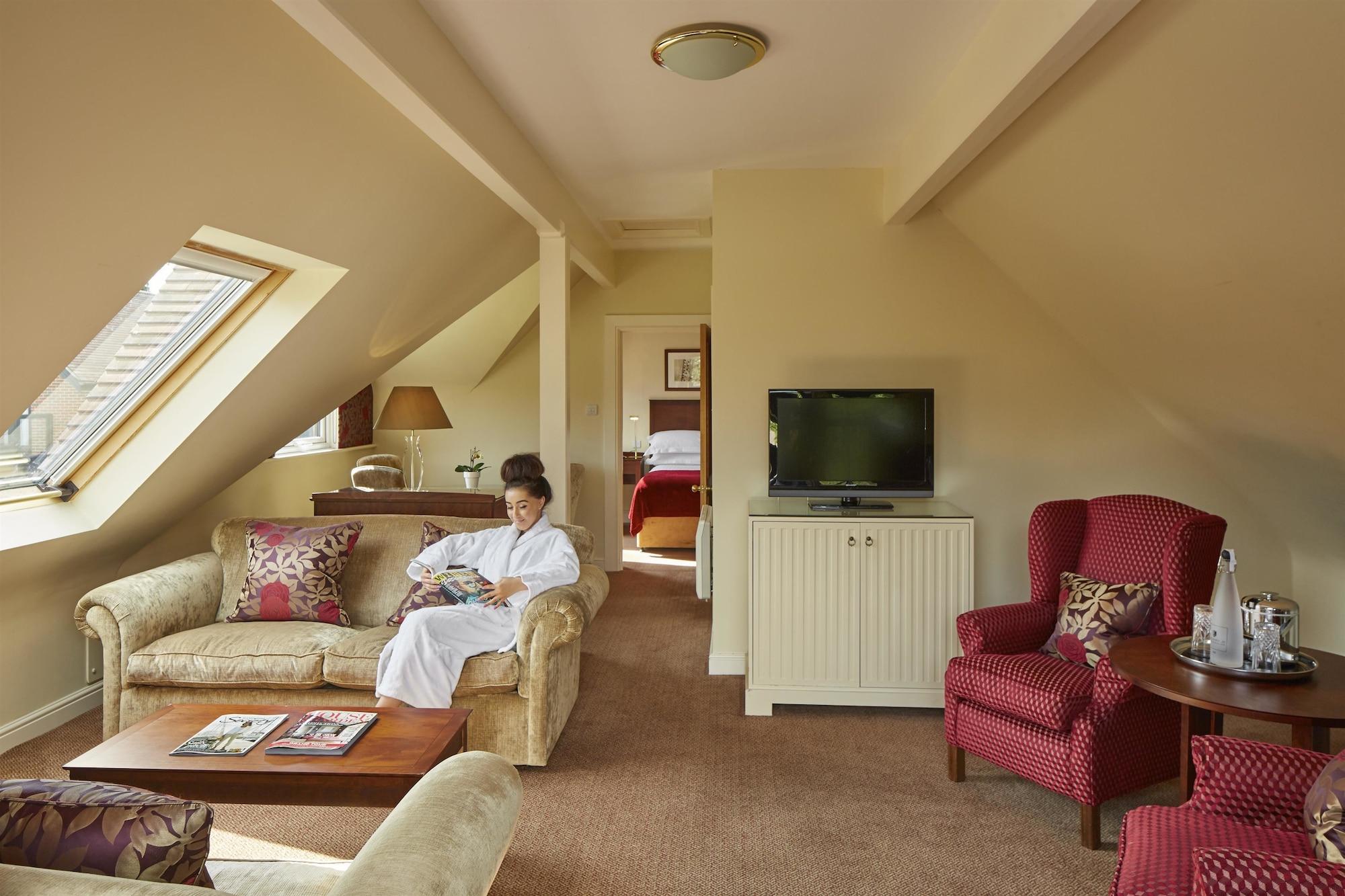 Macdonald Elmers Court Hotel Lymington Exteriör bild