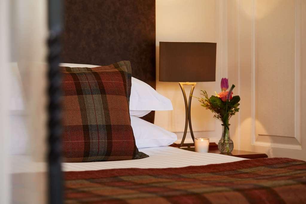 Macdonald Elmers Court Hotel Lymington Rum bild