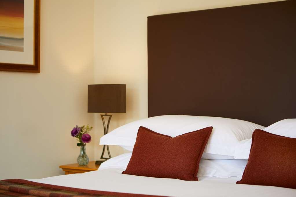 Macdonald Elmers Court Hotel Lymington Rum bild